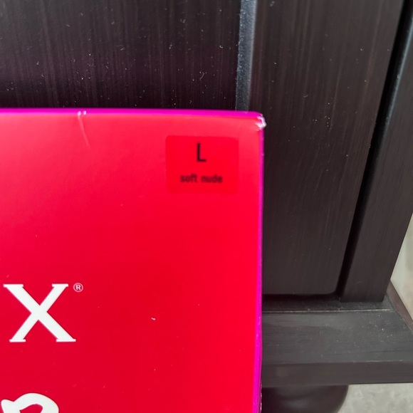 Spanx Power Short Shaper Ultra Soft Seamless Lightweight 6" Inseam Nude Large - Picture 3 of 5